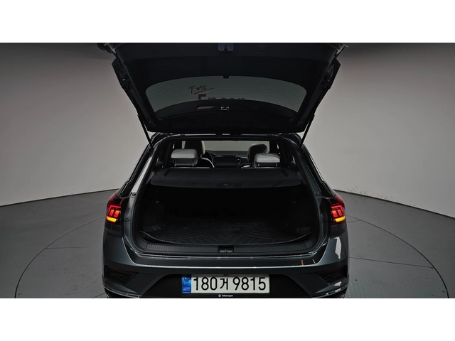 VW T-Roc Premium | Кожа | Keyless | Подгрев - автомобили, коли, обяви за нови и употребявани 6