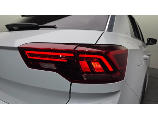 VW T-Roc Prestige | Keyless | LED - автомобили, коли, обяви за нови и употребявани 3