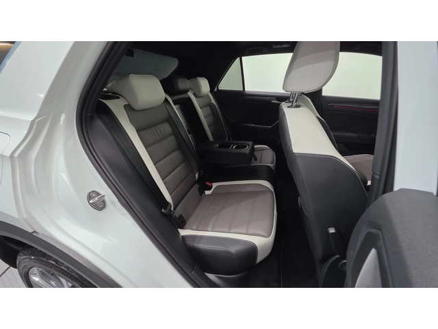 VW T-Roc Prestige | Keyless | LED - автомобили, коли, обяви за нови и употребявани 8