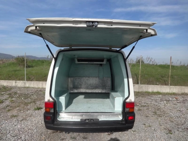 VW T4 2. 5TDI ХЛАДИЛЕН - автомобили, коли, обяви за нови и употребявани 6