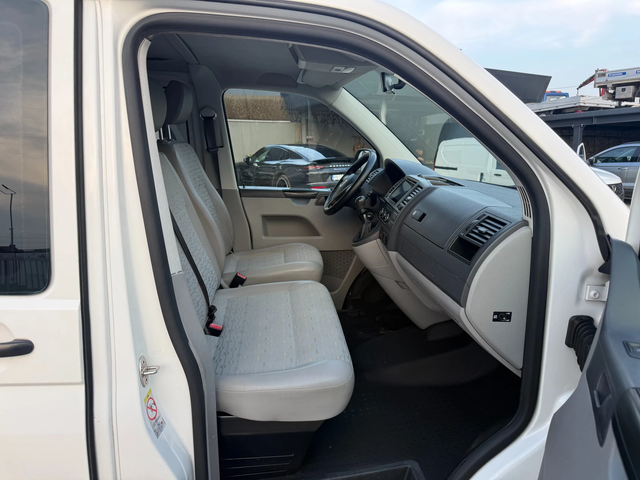 VW T5 2.0TDI 9-местен 2хКлима - автомобили, коли, обяви за нови и употребявани 9