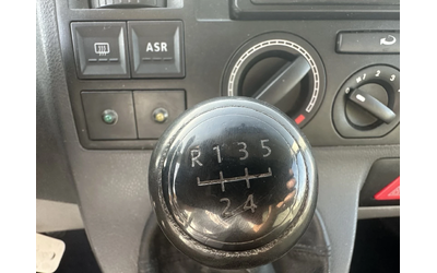 VW T5 - автомобили, коли, обяви за нови и употребявани 12