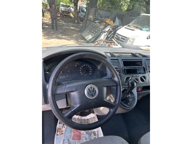 VW T5 1.9TDi - автомобили, коли, обяви за нови и употребявани 9