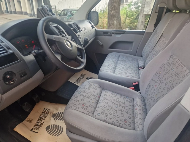 VW T5 Synchro 2, 5TD - автомобили, коли, обяви за нови и употребявани 8
