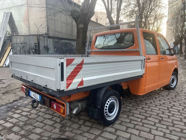 VW T5 2, 0 TDi - автомобили, коли, обяви за нови и употребявани 7