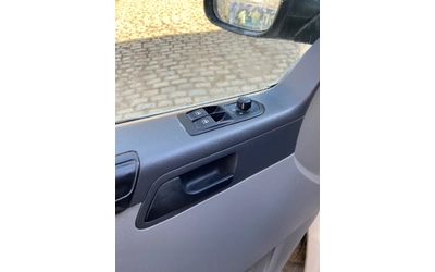 VW T5 2.0TDi - автомобили, коли, обяви за нови и употребявани 7