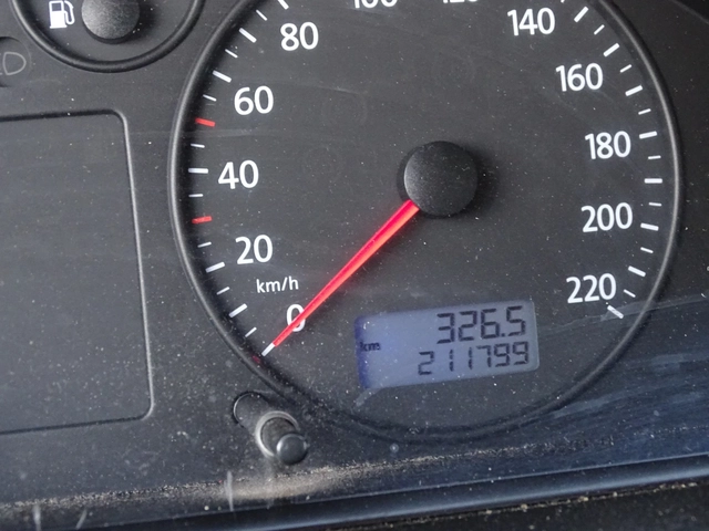 VW T5 9МЕСТА С  КЛИМАТИК - автомобили, коли, обяви за нови и употребявани 13