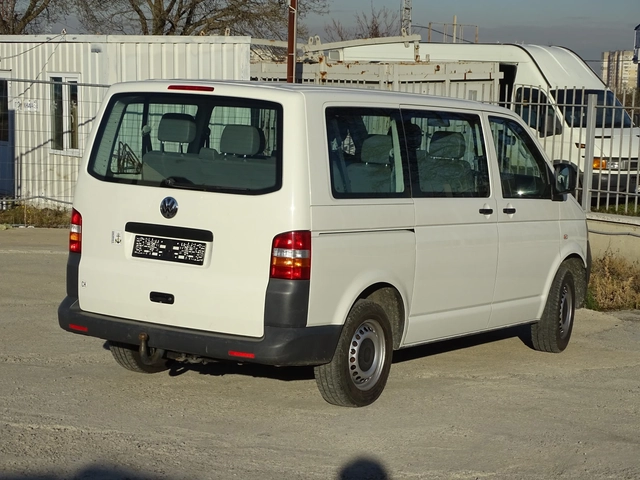 VW T5 9МЕСТА С  КЛИМАТИК - автомобили, коли, обяви за нови и употребявани 2