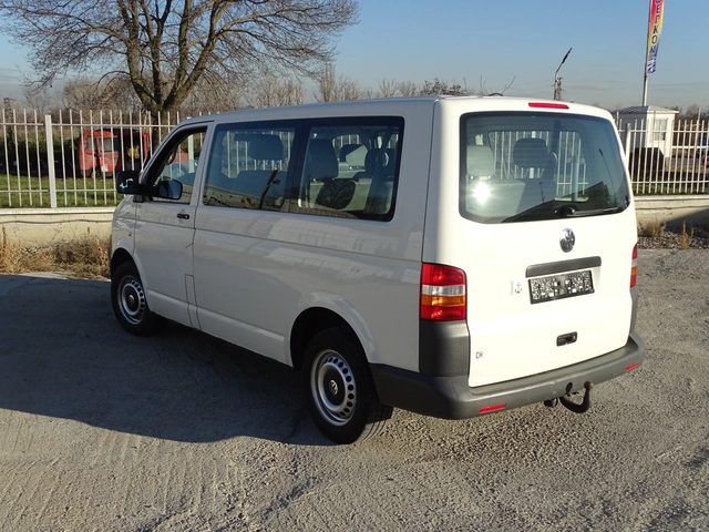 VW T5 9МЕСТА С  КЛИМАТИК - автомобили, коли, обяви за нови и употребявани 5