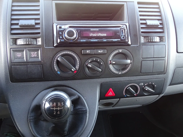 VW T5 9МЕСТА С  КЛИМАТИК - автомобили, коли, обяви за нови и употребявани 6