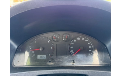 VW T5 2, 500TDI EURO4 - автомобили, коли, обяви за нови и употребявани 12