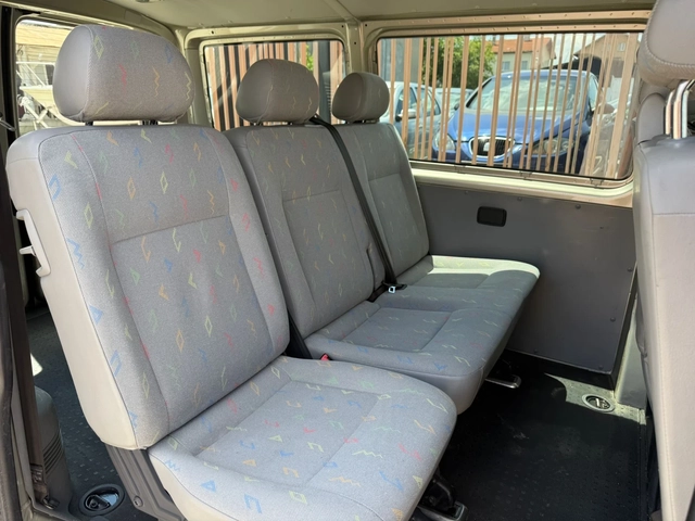 VW T5 2, 500TDI EURO4 - автомобили, коли, обяви за нови и употребявани 9