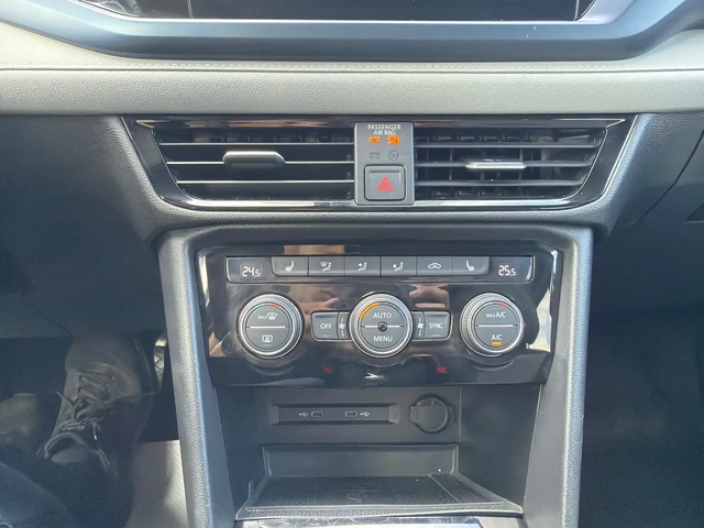 VW Taos Comfortline 4MOTION All Wheel Drive - автомобили, коли, обяви за нови и употребявани 17