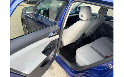 VW Taos Comfortline 4MOTION All Wheel Drive - автомобили, коли, обяви за нови и употребявани 9