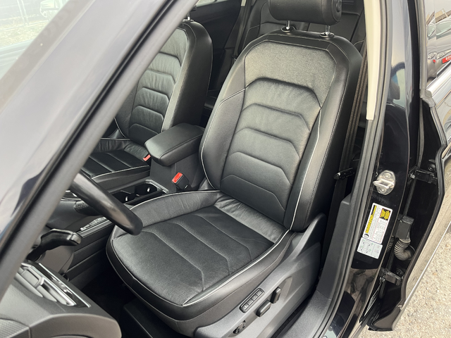 VW Tiguan 2.0 - автомобили, коли, обяви за нови и употребявани 15