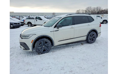 vw-tiguan-2-0l-4-all-wheel-drive - 1