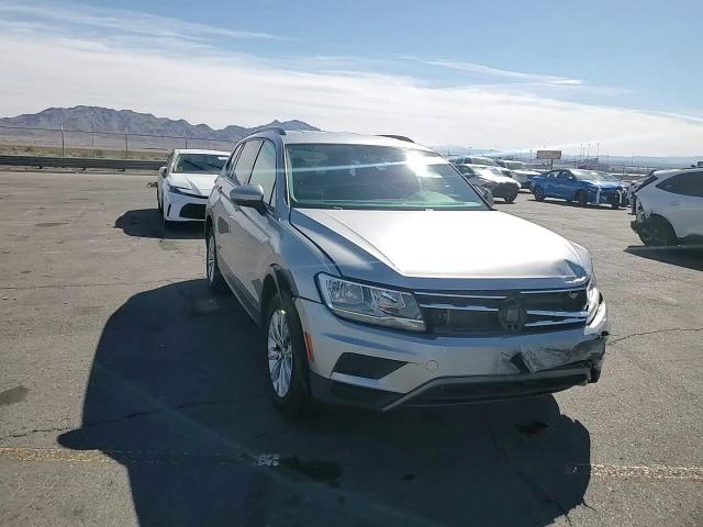 VW TIGUAN 2.0L 4 FRONT WHEEL DRIVE - автомобили, коли, обяви за нови и употребявани 0
