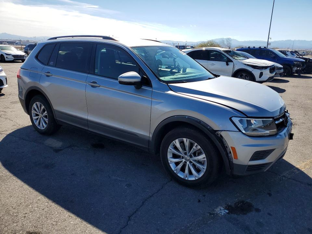 VW TIGUAN 2.0L 4 FRONT WHEEL DRIVE - автомобили, коли, обяви за нови и употребявани 4