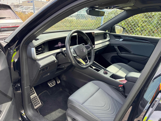 VW TIGUAN 2.0L 4cyl AWD - автомобили, коли, обяви за нови и употребявани 4