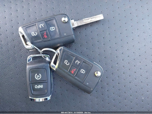 VW Tiguan 2.0L I-4 DI, DOHC, VVT, TURBO, 184HP All Wheel Drive - автомобили, коли, обяви за нови и употребявани 10