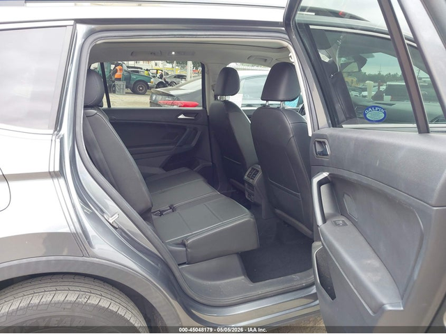 VW Tiguan 2.0L I-4 DI, DOHC, VVT, TURBO, 184HP Front Wheel Drive - автомобили, коли, обяви за нови и употребявани 7