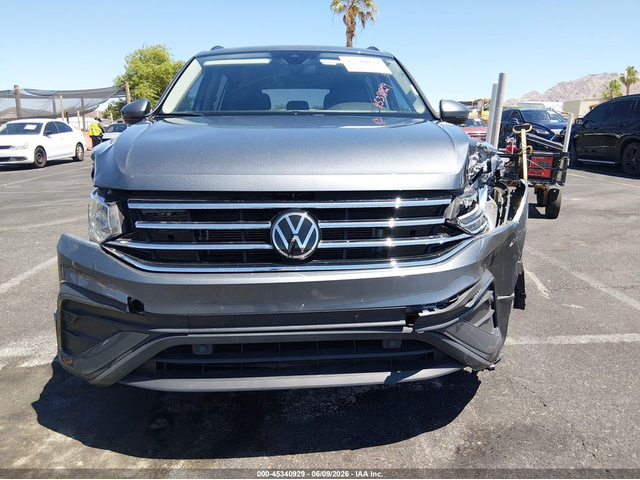 VW Tiguan 2.0L I-4 DI, DOHC, VVT, TURBO, 184HP Front Wheel Drive - автомобили, коли, обяви за нови и употребявани 11