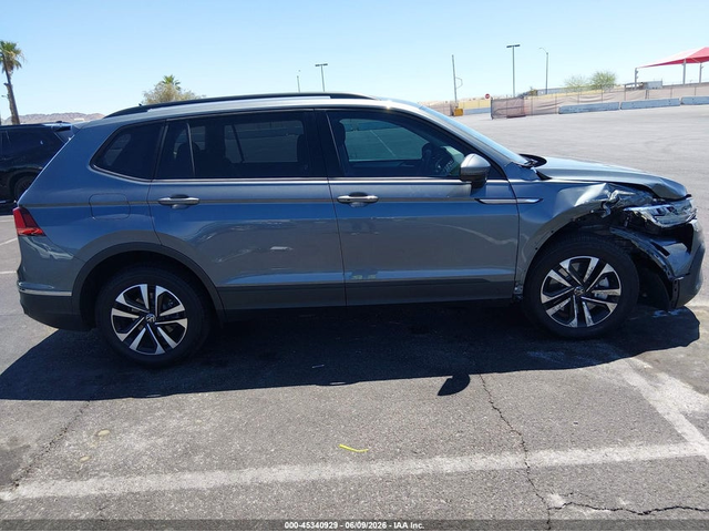 VW Tiguan 2.0L I-4 DI, DOHC, VVT, TURBO, 184HP Front Wheel Drive - автомобили, коли, обяви за нови и употребявани 12