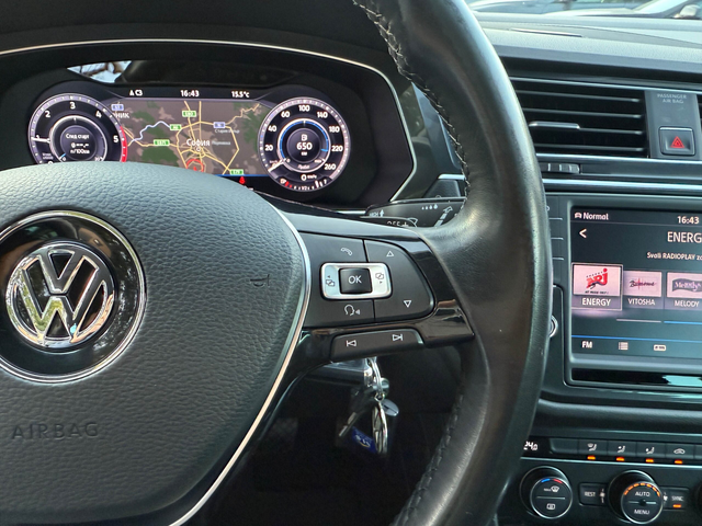 VW Tiguan 2.0TDI/4Motion - автомобили, коли, обяви за нови и употребявани 22