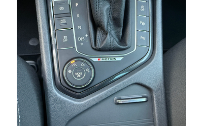 VW Tiguan 2.0TDI/4Motion - автомобили, коли, обяви за нови и употребявани 26