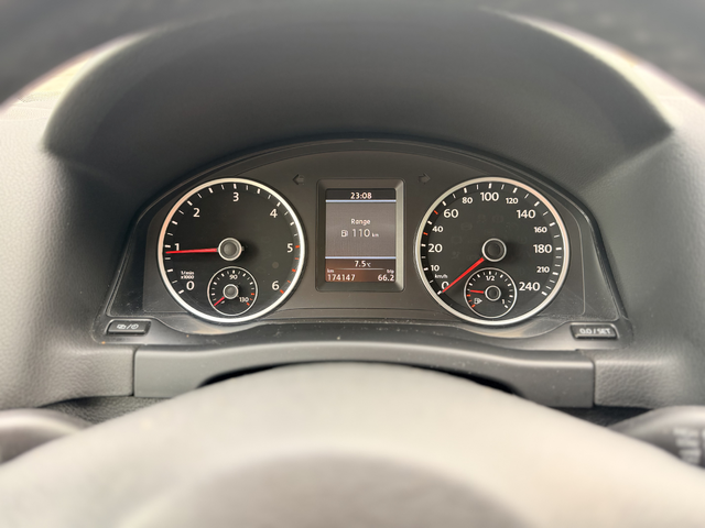 VW Tiguan 2.0TDI/Face/Панорама/6 скорости/ЛИЗИНГ - автомобили, коли, обяви за нови и употребявани 11