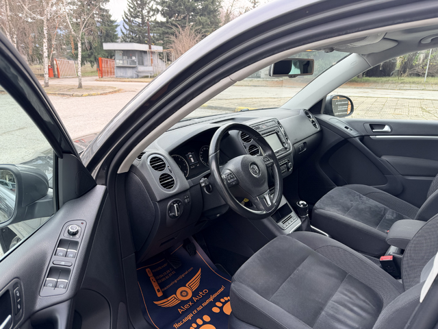 VW Tiguan 2.0TDI/Face/Панорама/6 скорости/ЛИЗИНГ - автомобили, коли, обяви за нови и употребявани 8