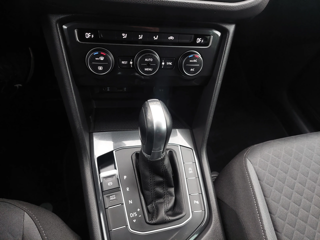 VW Tiguan 2, 0TDI 150ps NAVI - автомобили, коли, обяви за нови и употребявани 9