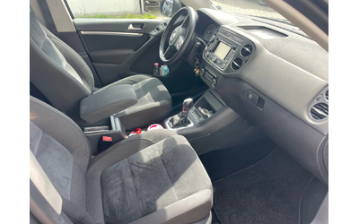 VW Tiguan 2.0TSI+ 4Motion+ Automatic+ Navi+ Подгрев - автомобили, коли, обяви за нови и употребявани 9