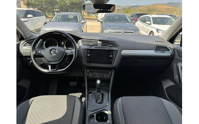 VW Tiguan 2.0* 150ps* DSG* LED* НАВИ* ПАРКТРОНИК - автомобили, коли, обяви за нови и употребявани 10
