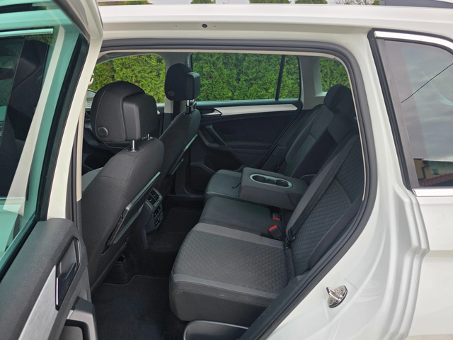 VW Tiguan 2.0 TDI R-LINE НАПЪЛНО ОБСЛУЖЕН - автомобили, коли, обяви за нови и употребявани 8