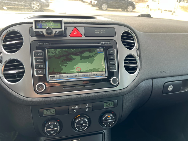 VW Tiguan 2.0 ТDI 4X4 - автомобили, коли, обяви за нови и употребявани 15