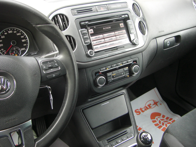 VW Tiguan 2.0TDI NAVI PANORAMA 6ck. - автомобили, коли, обяви за нови и употребявани 11
