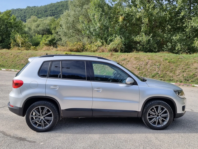 VW Tiguan 2.0 Facelift/Klimatronik/Euro-5 - автомобили, коли, обяви за нови и употребявани 6