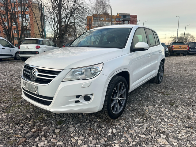 VW Tiguan 2.0TDI 140kc 4X4 ITALIA NAVI - автомобили, коли, обяви за нови и употребявани 0