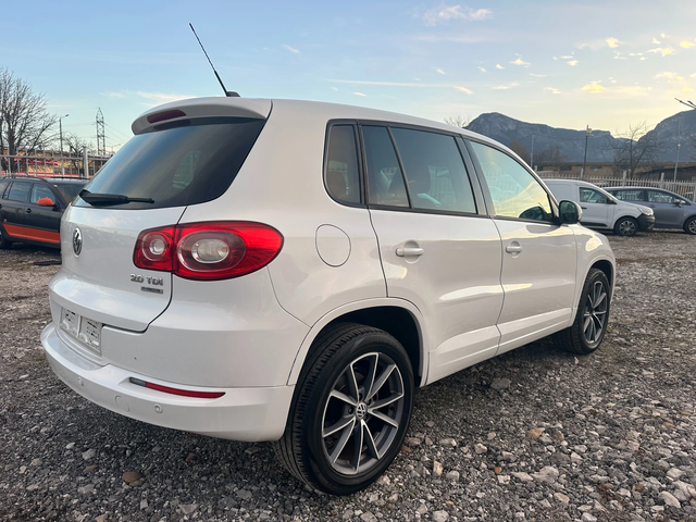 VW Tiguan 2.0TDI 140kc 4X4 ITALIA NAVI - автомобили, коли, обяви за нови и употребявани 6