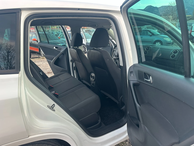 VW Tiguan 2.0TDI 140kc 4X4 ITALIA NAVI - автомобили, коли, обяви за нови и употребявани 7