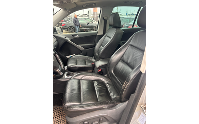 VW Tiguan 2.0TDI 4MOTION AVTOMAT/NAVI/PANORAMA EURO 4 - автомобили, коли, обяви за нови и употребявани 11