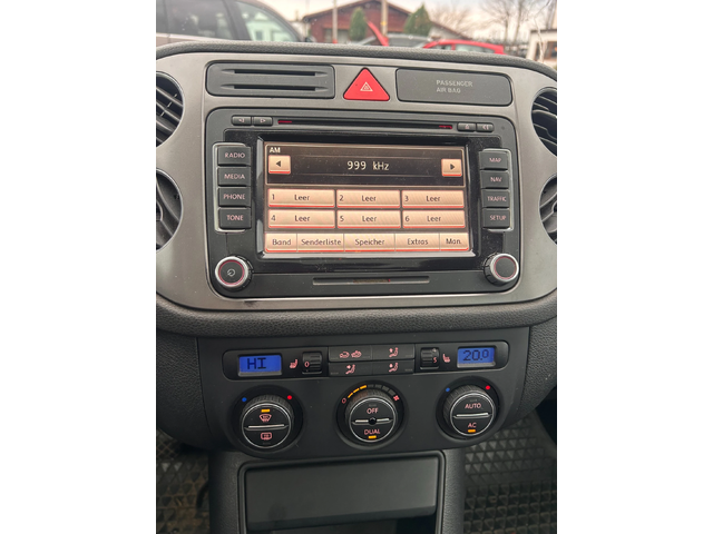 VW Tiguan 2.0TDI 4MOTION AVTOMAT/NAVI/PANORAMA EURO 4 - автомобили, коли, обяви за нови и употребявани 14