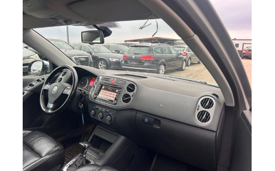 VW Tiguan 2.0TDI 4MOTION AVTOMAT/NAVI/PANORAMA EURO 4 - автомобили, коли, обяви за нови и употребявани 9