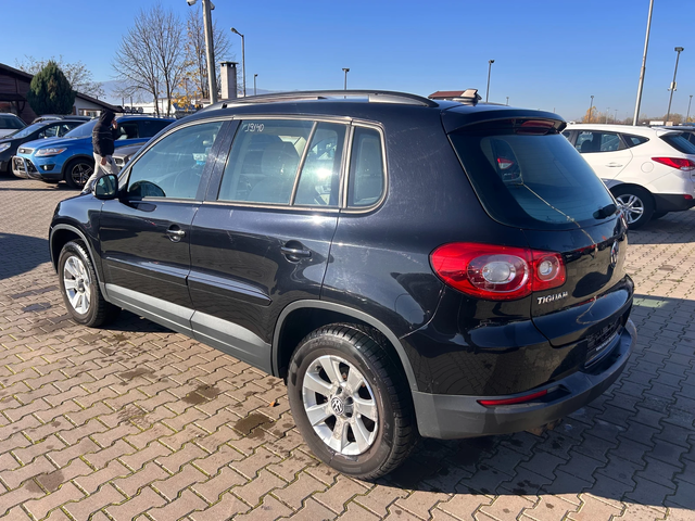 VW Tiguan 2.0TDI 4MOTION AVTOMAT/NAVI/KOJA EURO 4 - автомобили, коли, обяви за нови и употребявани 7