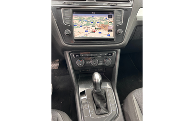 VW Tiguan 2.0TDI AVTOMAT/NAVI EURO 6 - автомобили, коли, обяви за нови и употребявани 11