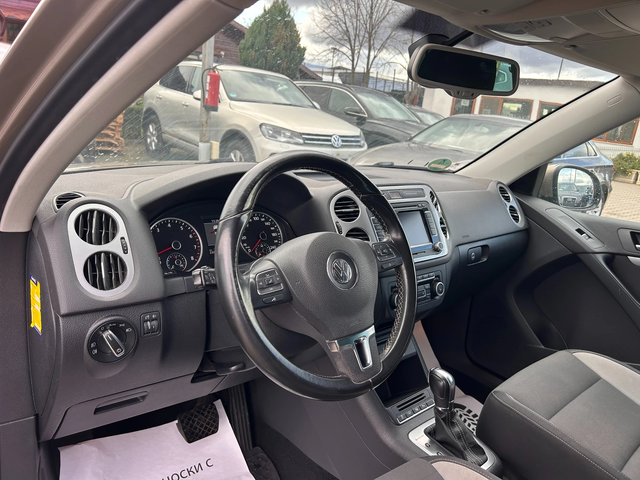 VW Tiguan 2.0TSI 4MOTION AVTOMAT/NAVI EURO 5 - автомобили, коли, обяви за нови и употребявани 10