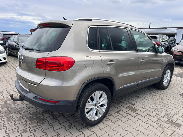 VW Tiguan 2.0TSI 4MOTION AVTOMAT/NAVI EURO 5 - автомобили, коли, обяви за нови и употребявани 5