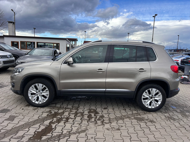 VW Tiguan 2.0TSI 4MOTION AVTOMAT/NAVI EURO 5 - автомобили, коли, обяви за нови и употребявани 8