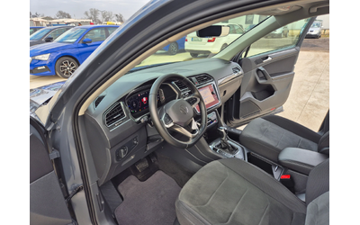 VW Tiguan Elegance= С-Гаранция-4х4-2.0TDI-А/Т - автомобили, коли, обяви за нови и употребявани 11